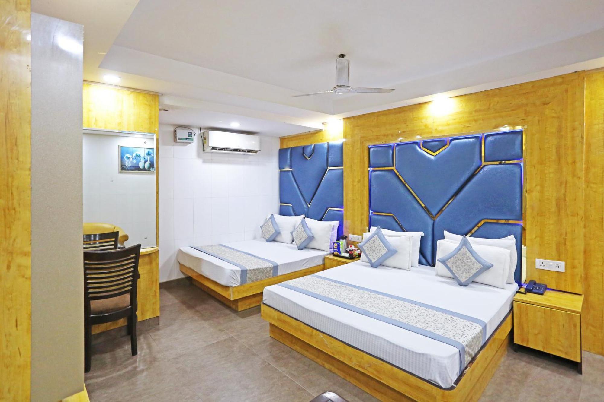 Hotel Preet Palace -5 Mints Walk From Nizamuddin Railway Station Нью-Делі Екстер'єр фото