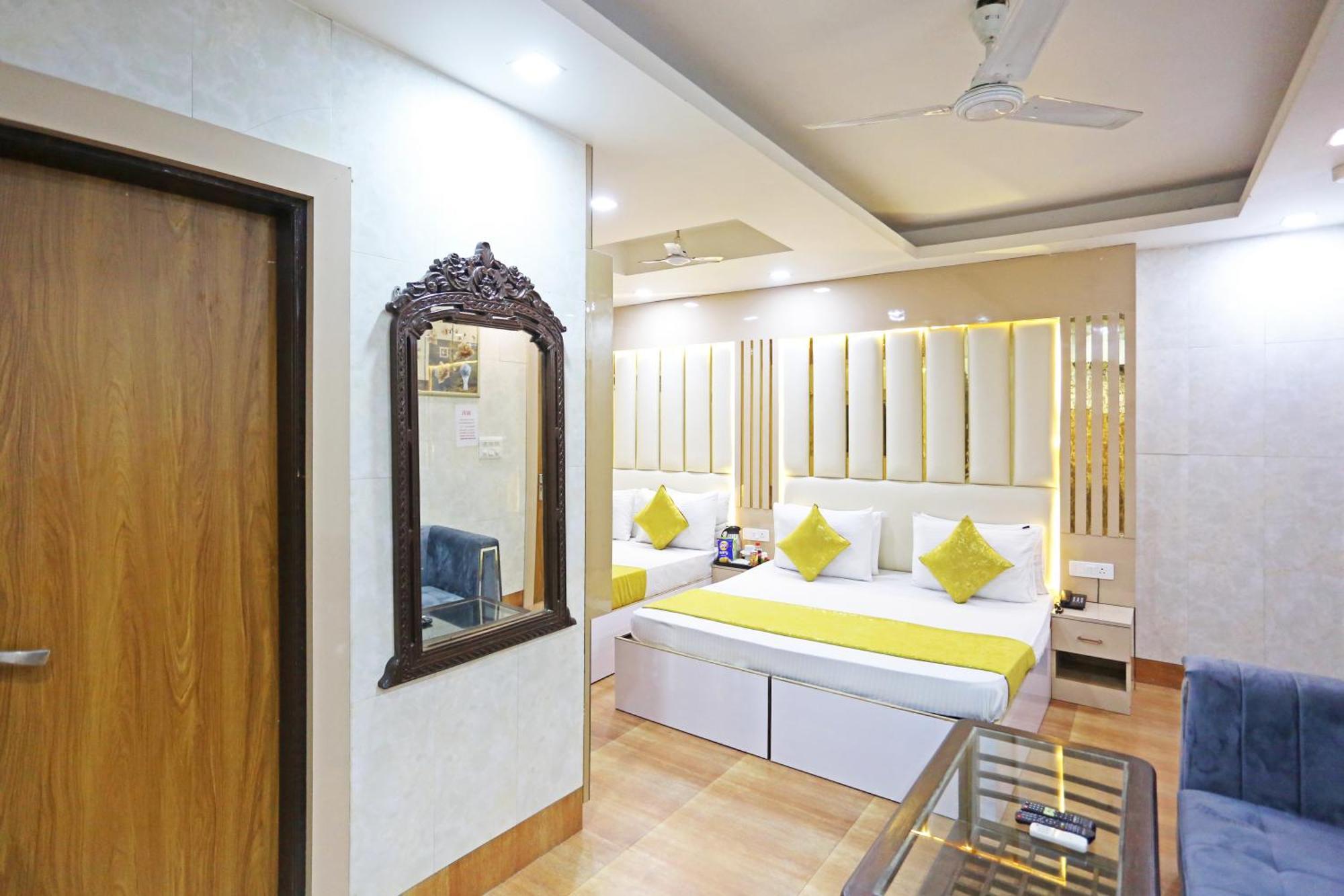 Hotel Preet Palace -5 Mints Walk From Nizamuddin Railway Station Нью-Делі Екстер'єр фото